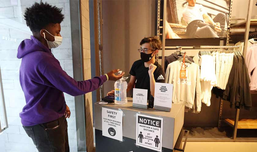 Retail workers again feel vulnerable as mask enforcement is fading away