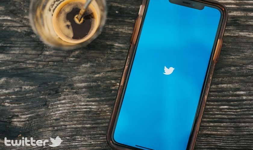 Twitter now allows all users to remove unwanted followers without blocking
